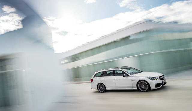 <strong>Mercedes-Benz E 63 AMG 4MATIC S-model Stationwagon｜メルセデス・ベンツ E 63 AMG 4マチック Sモデル ステーションワゴン</strong>