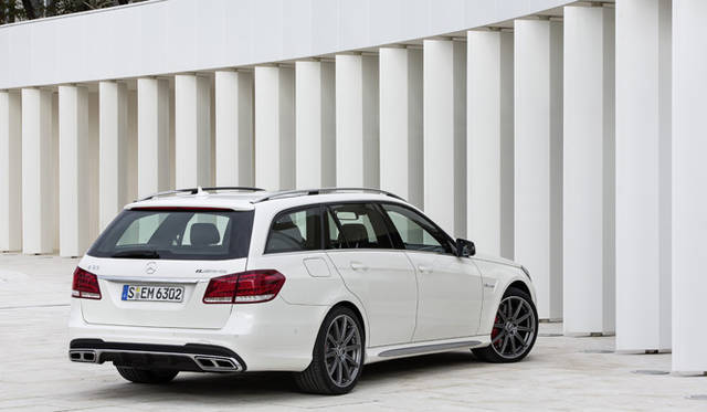 <strong>Mercedes-Benz E 63 AMG 4MATIC S-model Stationwagon｜メルセデス・ベンツ E 63 AMG 4マチック Sモデル ステーションワゴン</strong>