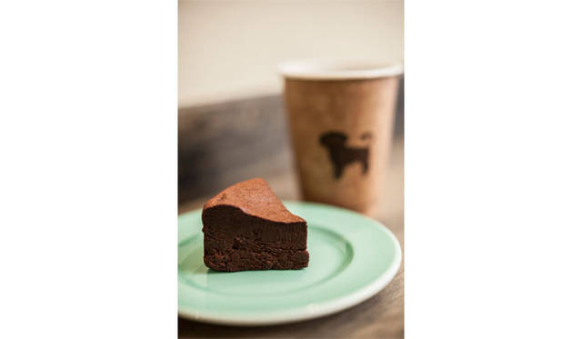 <strong>ザ クリーム オブ ザ クロップ コーヒー</strong>　チョコレートガトー　630円