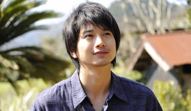 <strong>MOVIE｜『きいろいゾウ』</strong>　向井理　© 2013西加奈子・小学館／「きいろいゾウ」製作委員会