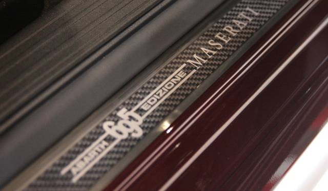 <strong>ABARTH 695 Edizione Maserati｜アバルト 695 エディツィオーネ マセラティ</strong>