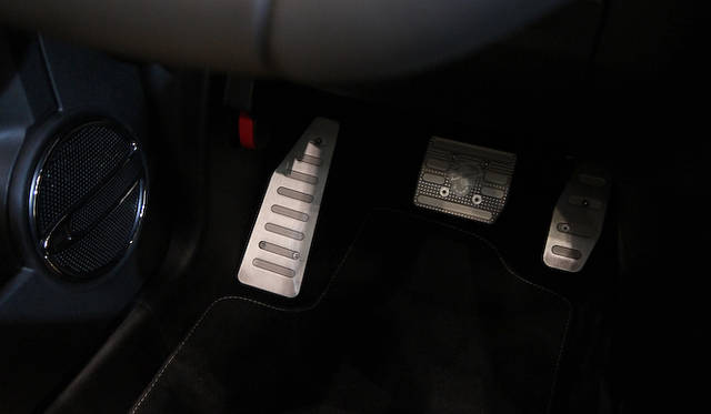 <strong>ABARTH 695 Edizione Maserati｜アバルト 695 エディツィオーネ マセラティ</strong>