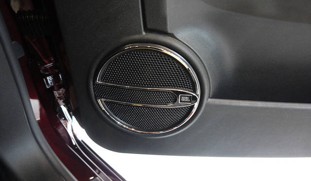 <strong>ABARTH 695 Edizione Maserati｜アバルト 695 エディツィオーネ マセラティ</strong>