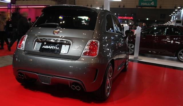 <strong>ABARTH 595 Competizione｜アバルト595 コンペティツィオーネ</strong>