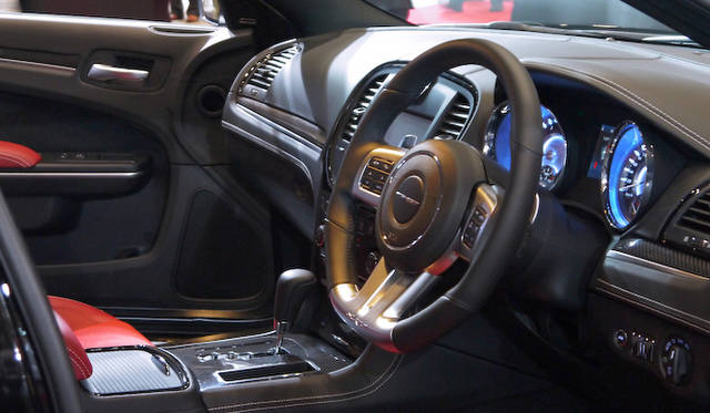 <strong>Chrysler 300 SRT8｜クライスラー 300 SRT8</strong>