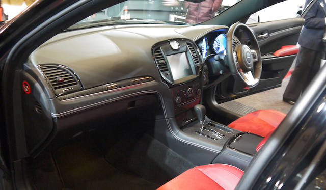 <strong>Chrysler 300 SRT8｜クライスラー 300 SRT8</strong>