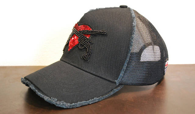 <strong>roar × YOSHINORI KOTAKE DESIGN｜ロアー×ヨシノリ コタケ デザイン</strong>　　ブラック×ブラック　1万5750円