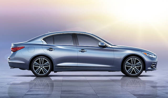 <strong>Infiniti Q50｜インフィニティ Q50</strong>