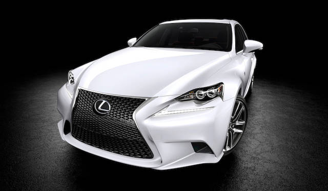 <strong>Lexus IS 350 F SPORT｜レクサス IS 350 Fスポーツ</strong>