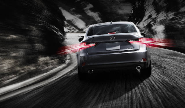 <strong>Lexus IS 350 F SPORT｜レクサス IS 350 Fスポーツ</strong>