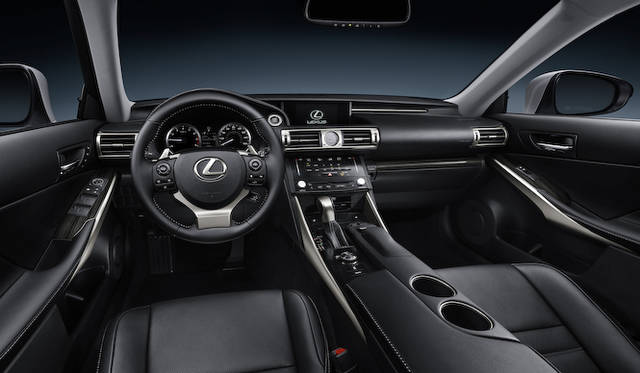 <strong>Lexus IS 350｜レクサス IS 350</strong>