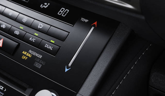 <strong>Lexus IS 350｜レクサス IS 350</strong>