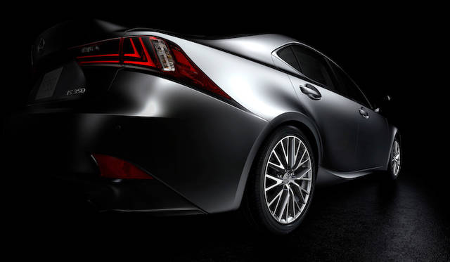 <strong>Lexus IS 350｜レクサス IS 350</strong>