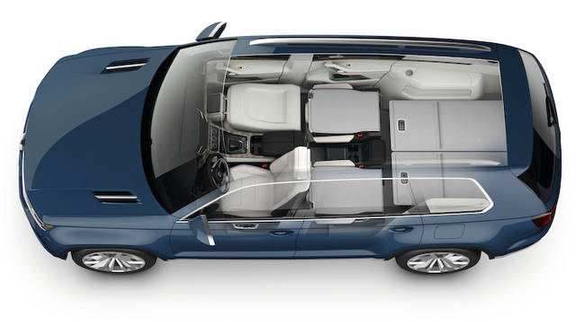 <strong>Volkswagen CrossBlue｜フォルクスワーゲン クロスブルー</strong><br />助手席まで倒すと3メートル強の長尺物を積載可能 