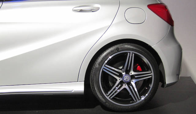 <strong>Mercedes-Benz A 250 SPORT｜メルセデス・ベンツ A 250 シュポルト</strong>