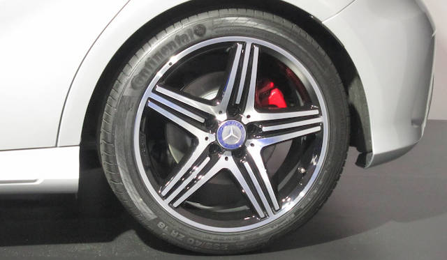 <strong>Mercedes-Benz A 250 SPORT｜メルセデス・ベンツ A 250 シュポルト</strong>