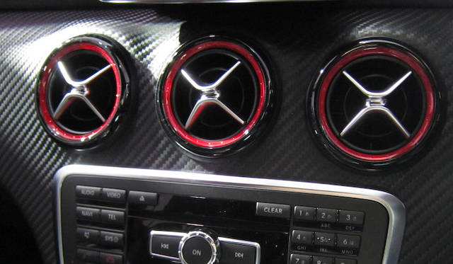 <strong>Mercedes-Benz A 250 SPORT｜メルセデス・ベンツ A 250 シュポルト</strong>