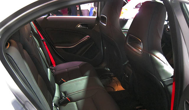 <strong>Mercedes-Benz A 250 SPORT｜メルセデス・ベンツ A 250 シュポルト</strong>