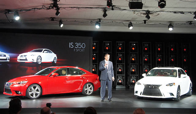 <strong>Lexus IS｜レクサス IS</strong>