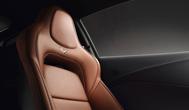 <strong>Chevrolet Corvette Stingray｜シボレー コルベット スティングレイ</strong>