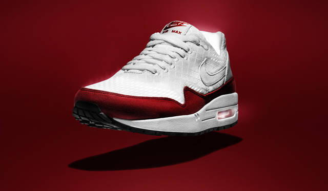 <strong>NIKE SPORTSWEAR｜ナイキ スポーツウェア</strong>　ナイキ エア マックス 1 プレミアム EM 1万3650円