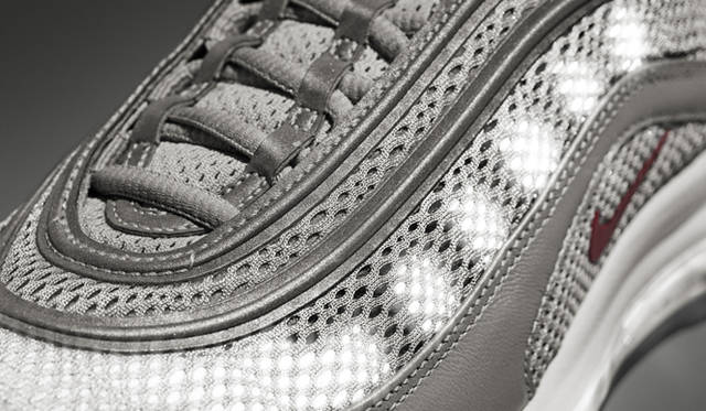 <strong>NIKE SPORTSWEAR｜ナイキ スポーツウェア</strong>　