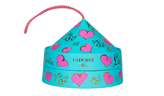 <strong>LADURÉE｜ラデュレ</strong>　限定マカロンボックス「バレンタイン」（14個入り）6750円