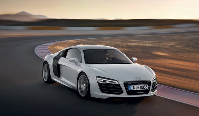 <strong>Audi R8 ｜アウディ R8</strong>