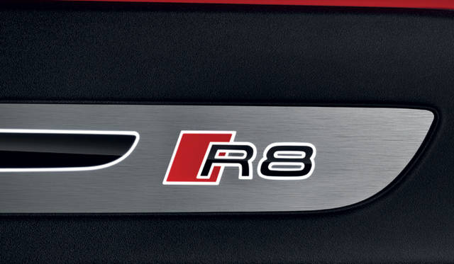 <strong>Audi R8 ｜アウディ R8</strong>