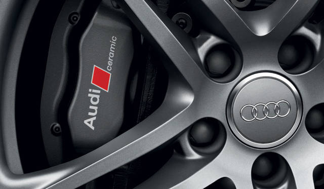 <strong>Audi R8 ｜アウディ R8</strong>