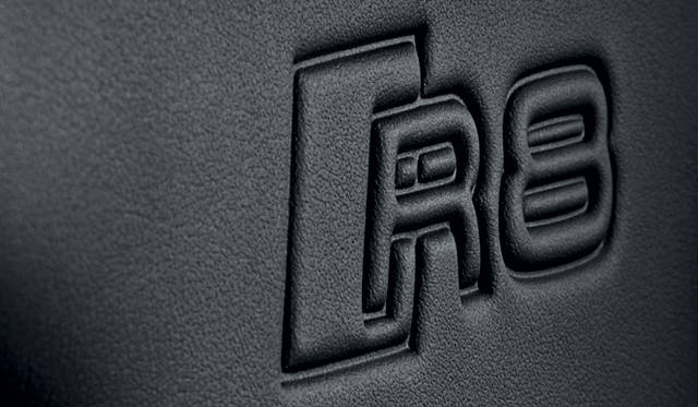 <strong>Audi R8 ｜アウディ R8</strong>