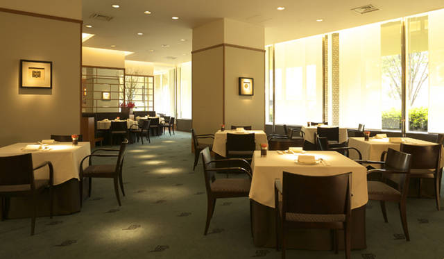 <strong>EAT｜工芸茶　桐箱ギフト</strong>