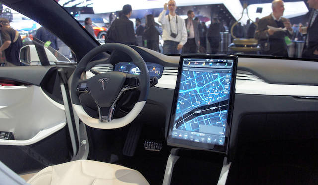 <strong>Tesla Model X｜テスラ モデル X</strong>