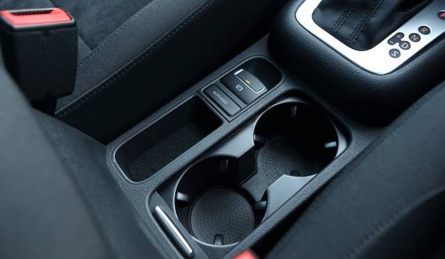 <strong>Volkswagen Tiguan TSI BlueMotion Technology│<br />フォルクスワーゲン ティグアン TSIブルーモーションテクノロジー</strong>