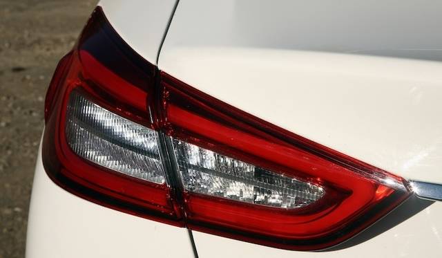 <strong>Maserati Quattroporte｜マセラティ クアトロポルテ</strong>