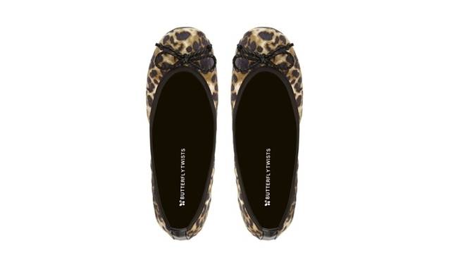 <strong>BUTTERFLY TWISTS｜バタフライツイスト</strong>　折りたためるフラットシューズ