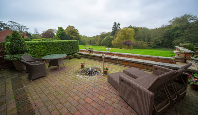 <strong>伝統と革新の英国ロイヤル文化を巡る旅</strong>　