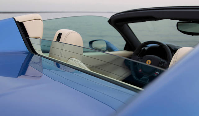 <strong>Ferrari 458 Spider｜フェラーリ 458スパイダー</strong>