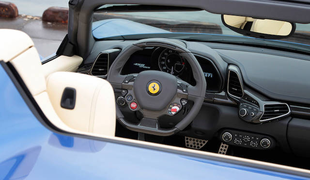 <strong>Ferrari 458 Spider｜フェラーリ 458スパイダー</strong>