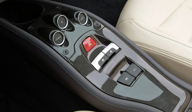 <strong>Ferrari 458 Spider｜フェラーリ 458スパイダー</strong>