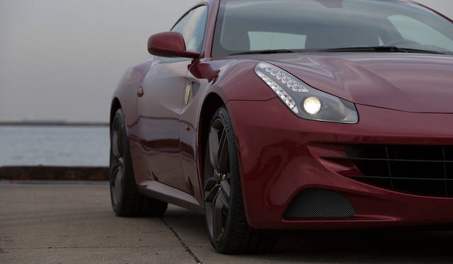 <strong>Ferrari FF｜フェラーリ FF</strong>
