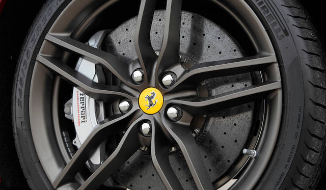 <strong>Ferrari FF｜フェラーリ FF</strong>