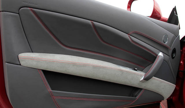 <strong>Ferrari FF｜フェラーリ FF</strong>