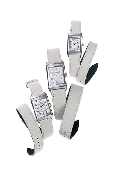 写真左から、レベルソ・クラシック、グランド・レベルソ ・レディ・ウルトラスリム、レベルソ・レディ（SSモデル）<br /><br /><strong>グランド・レベルソ・レディ・ウルトラスリム</strong><br />価格│ステンレススティール76万6500円<br /><br /><strong>レベルソ・クラシック</strong><br />価格│ステンレススティール50万4000円<br /><br /><strong>レベルソ・レディ</strong><br />価格│ステンレススティール50万4000円<br /><br /><strong>ヴァレクストラ製ダブルストラップ</strong><br />価格│各2万9400円<br /><br />ジャガー・ルクルト<br />Tel.03-3288-6370<br />http://www.jaeger-lecoultre.com<br />