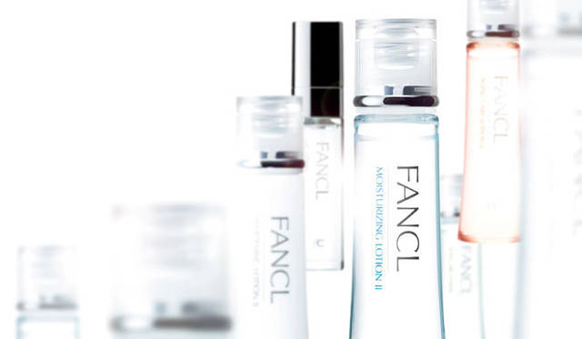 <strong>ニッポンのデザイナー連続インタビュー（3）吉岡徳仁</strong>　FANCL　Package / Japan 2012