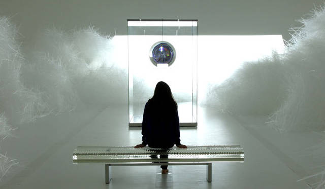 <strong>ニッポンのデザイナー連続インタビュー（3）吉岡徳仁</strong>　Cartier Time Art / Singapore 2011