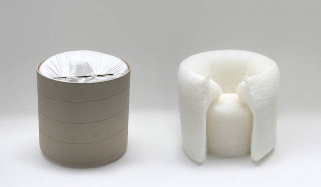 <strong>ニッポンのデザイナー連続インタビュー（3）吉岡徳仁</strong>　PANE chair　Chair / 2003-2006