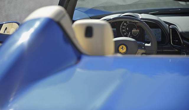 <strong>Ferrari 458 Spider｜フェラーリ 458スパイダー</strong>