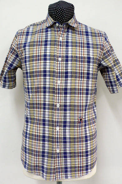 <strong> BEATITUDE｜ビアティチュード</strong>　2013春夏コレクション　ラウンドカラー半袖シャツ1万6800円