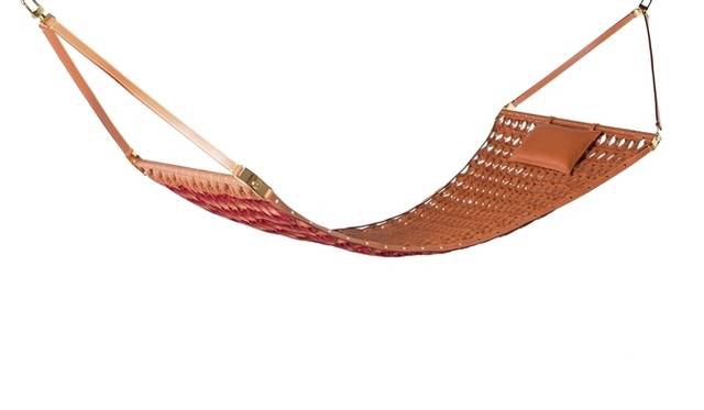 <strong>Louis Vuitton｜ルイ・ヴィトン </strong>　ハンモック　価格｜283万5000円 © Louis Vuitton